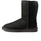 UGG Short II Black Suede