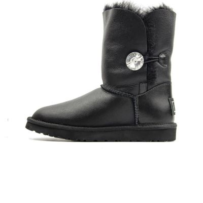 UGG Bailey Button Black Blink